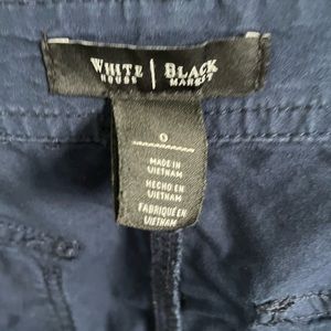 WHBM navy blue cargo Capri pants. Size 0.